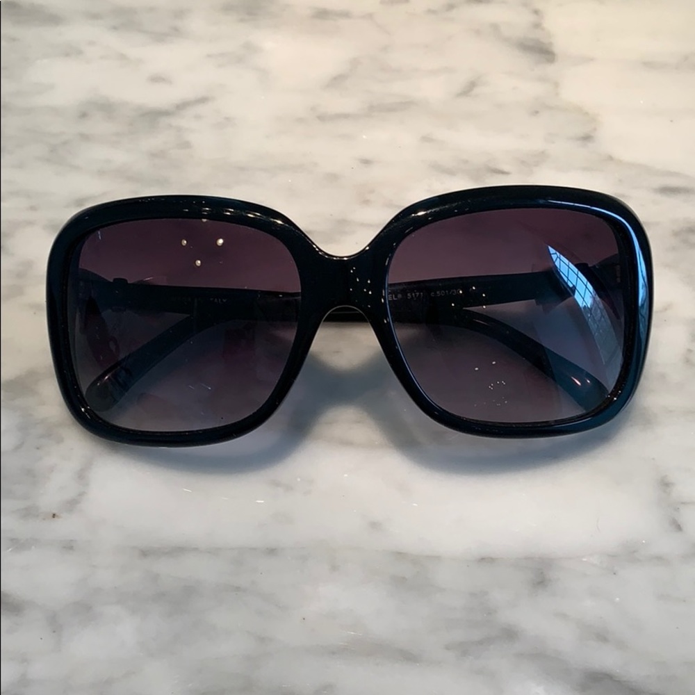 Chanel sunglasses with bow detail CH5171